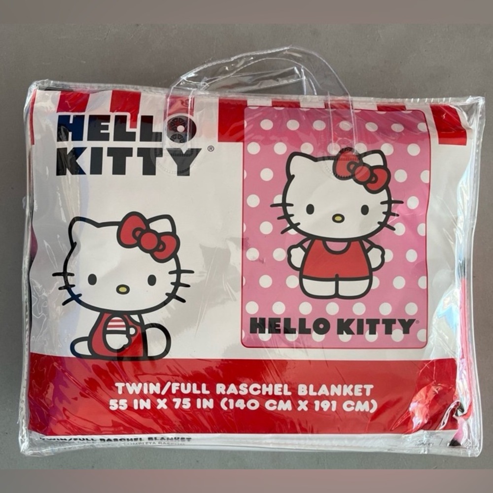 NEW HELLO KITTY TWIN/FULL RASCHEL BLANKET